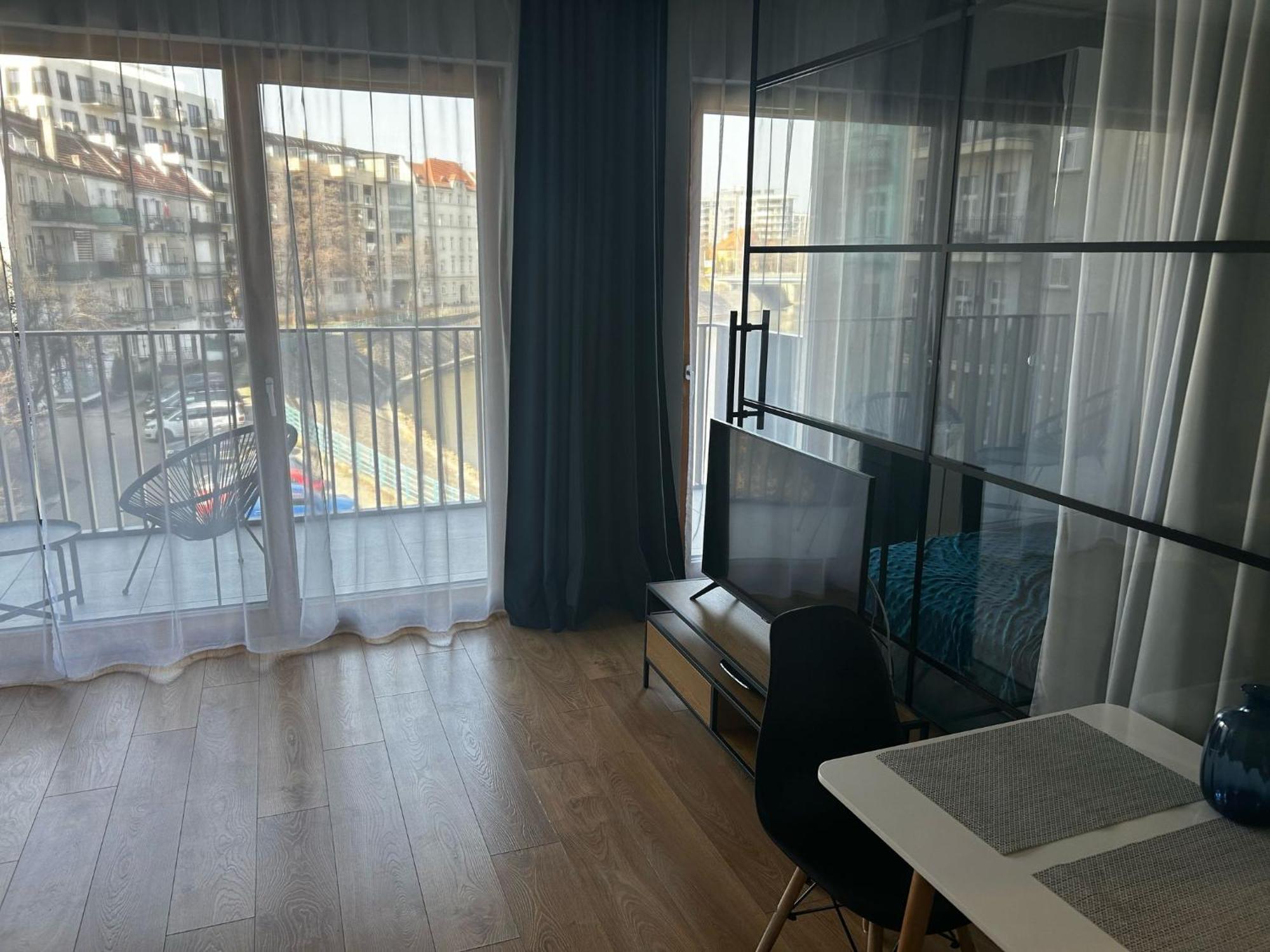 Luksusowy Apartament Z Parkingiem I Klimatyzacja W Samym Centrum Wroclawia Exterior foto